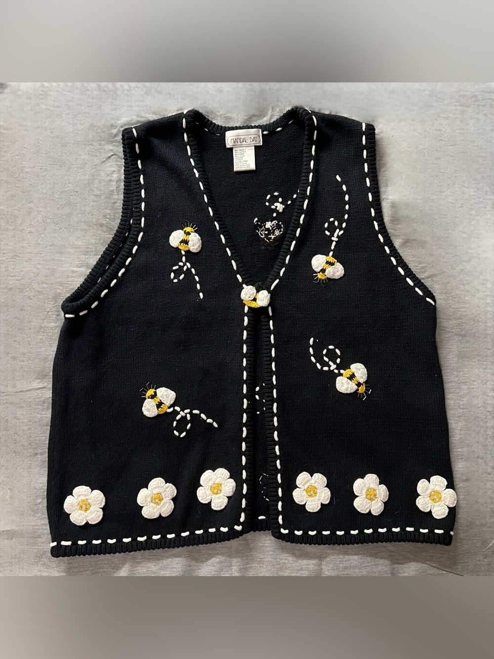 Vintage Mandal Bay Black Embroidered Flower & Bumble Bee Knit Vest XL